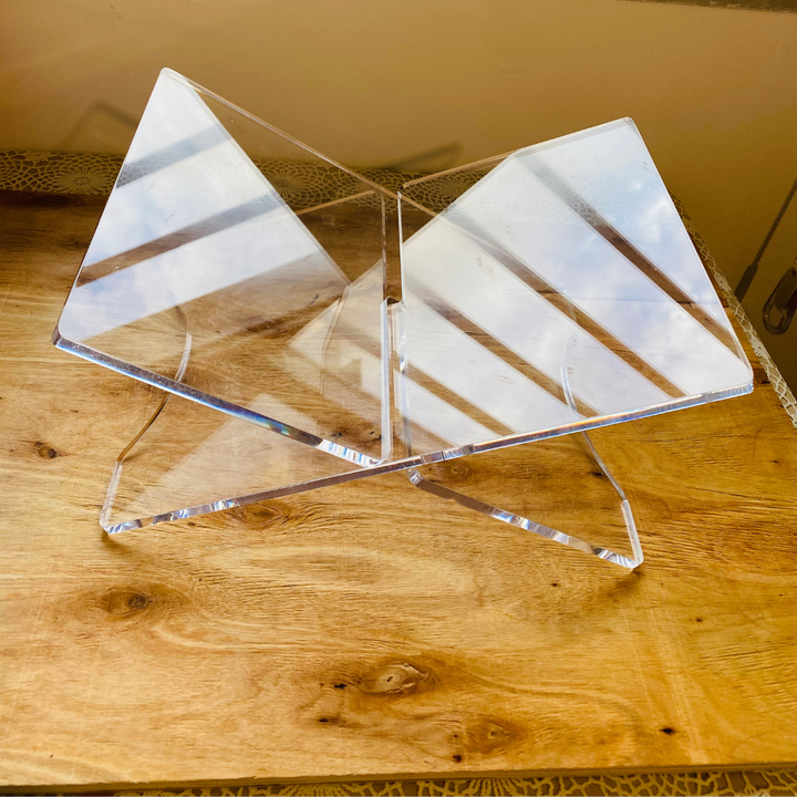 Plexi stand for holding the Quran